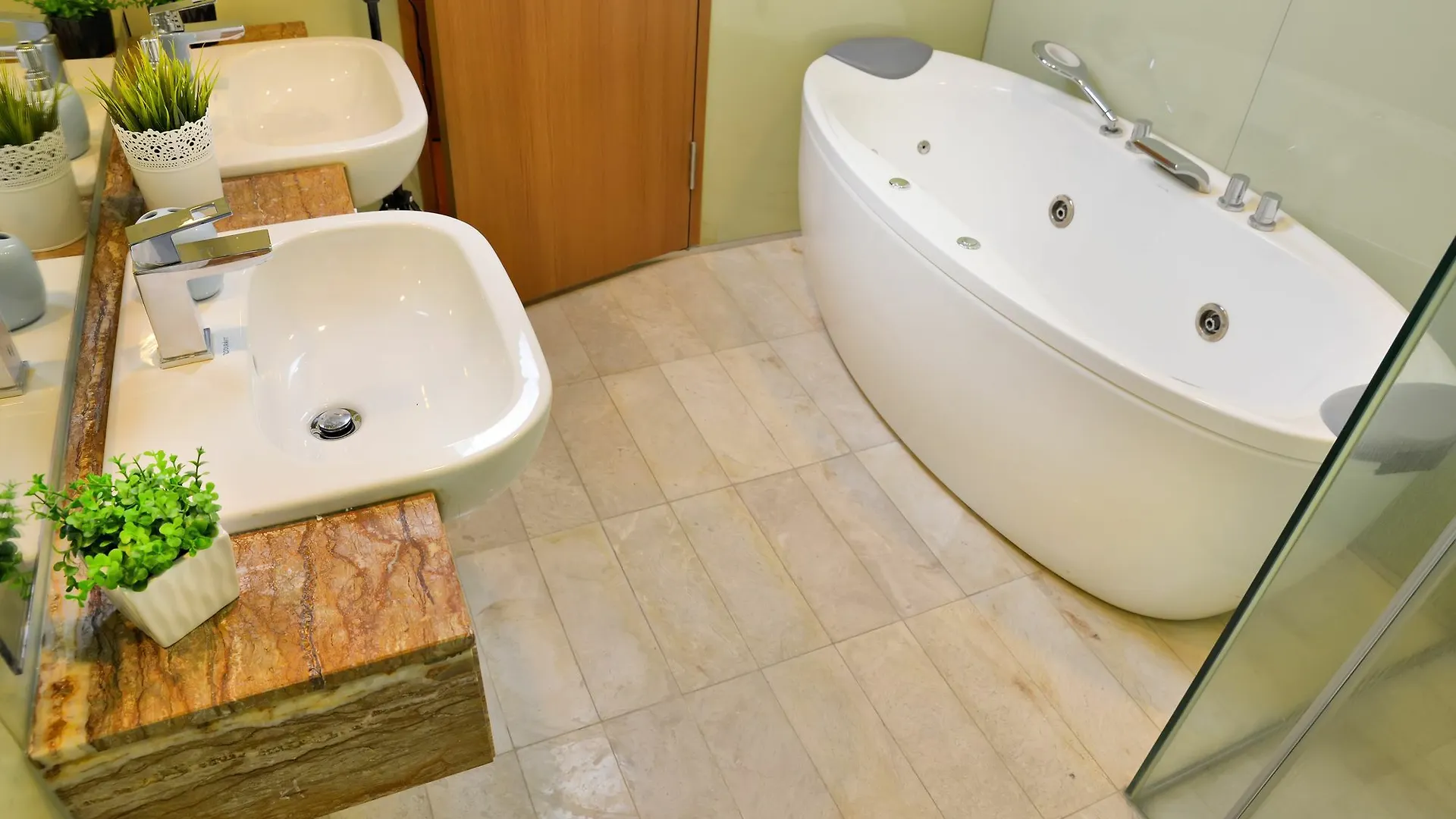 Vipod Klcc Service Suites Apartment Kuala Lumpur