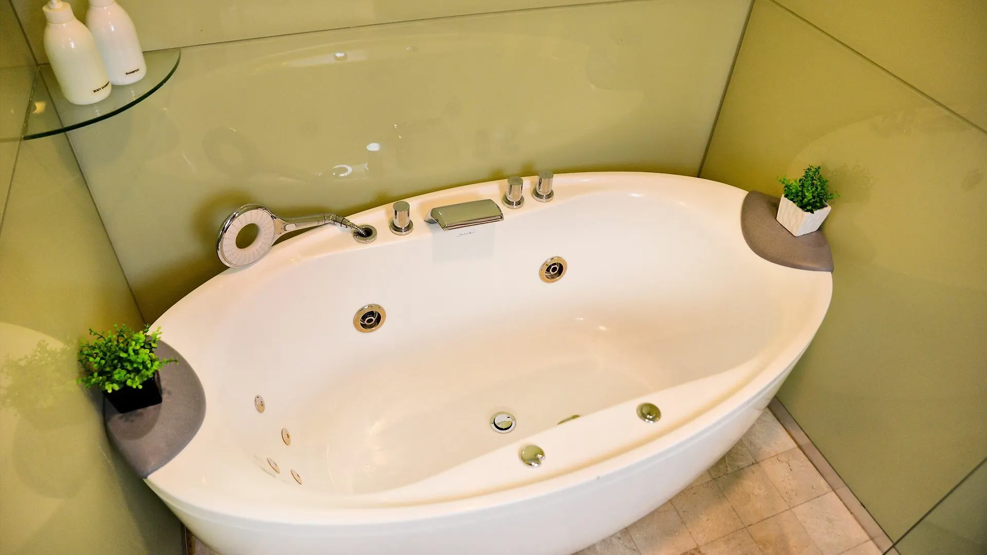 Vipod Klcc Service Suites Apartment